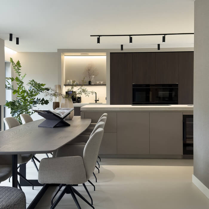 Binnenkijker: een moderne keuken als verlengstuk van het interieur