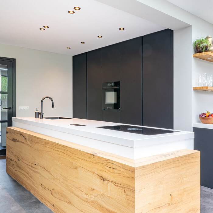 Binnenkijker: Mereno-keuken met modern kookeiland