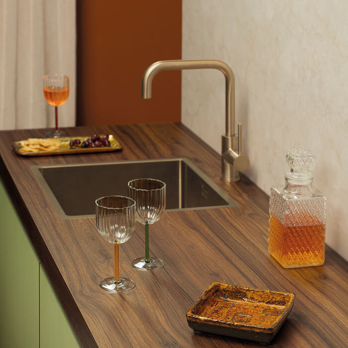 Kies voor de sfeer van hout met de praktische keukenbladen van TopLaminate®