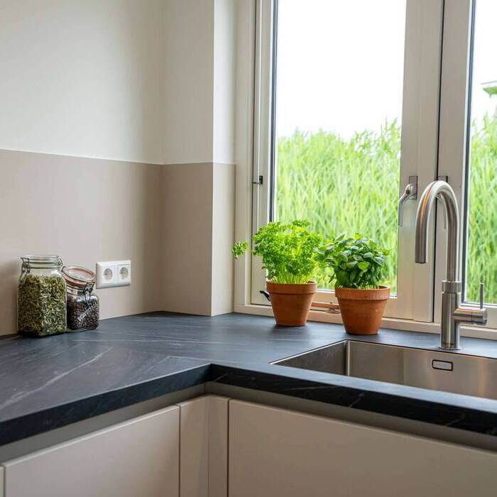 Vernieuw uw keuken met een Bokmerk achterwand