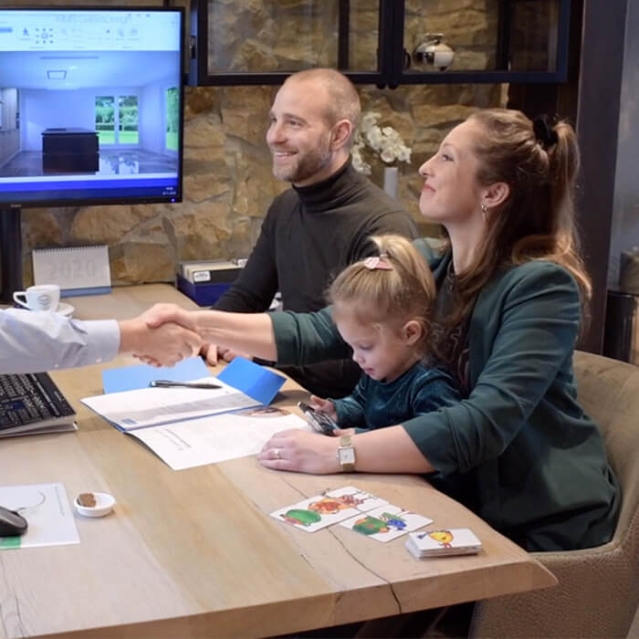 Handtekening gezet onder de keukenofferte van Jennifer en Sven van Voedzaam & Snel