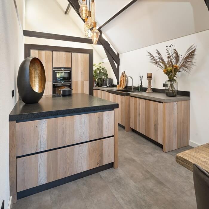 Binnenkijker; Geplaatste Tieleman-keuken in Oostvoorne