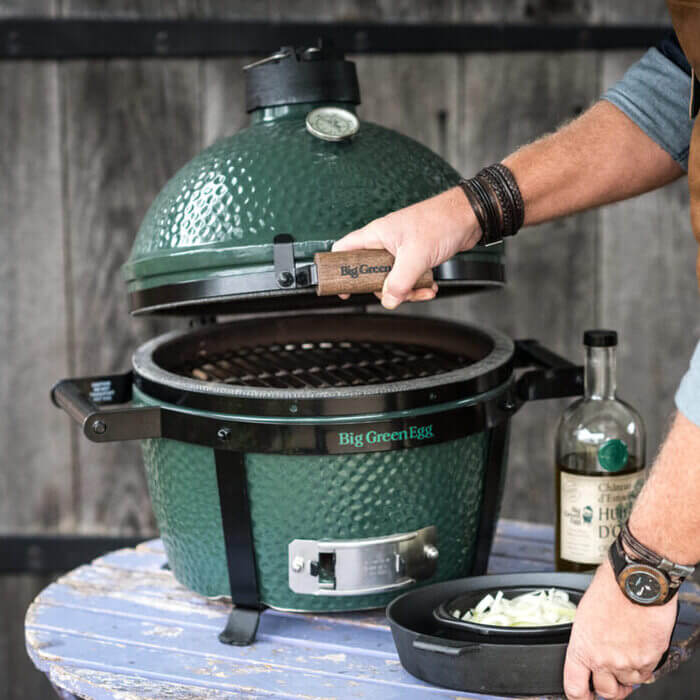 Miele actie: Ontvang tijdelijk een Big Green Egg MiniMax bij aankoop van vier Miele inbouwapparaten