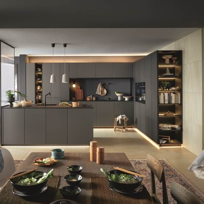 Keuken uitgelicht: Schüller Smartglass familiekeuken