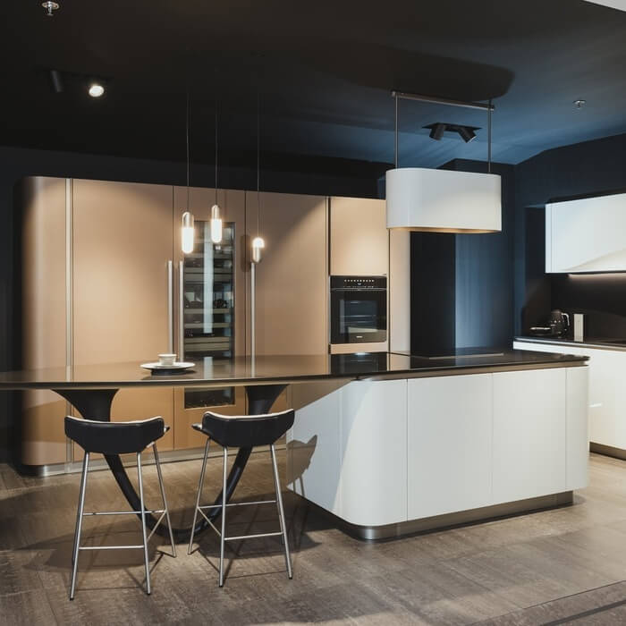 Nieuwe showroomkeuken! Moderne Snaidero keuken met afgeronde vormen