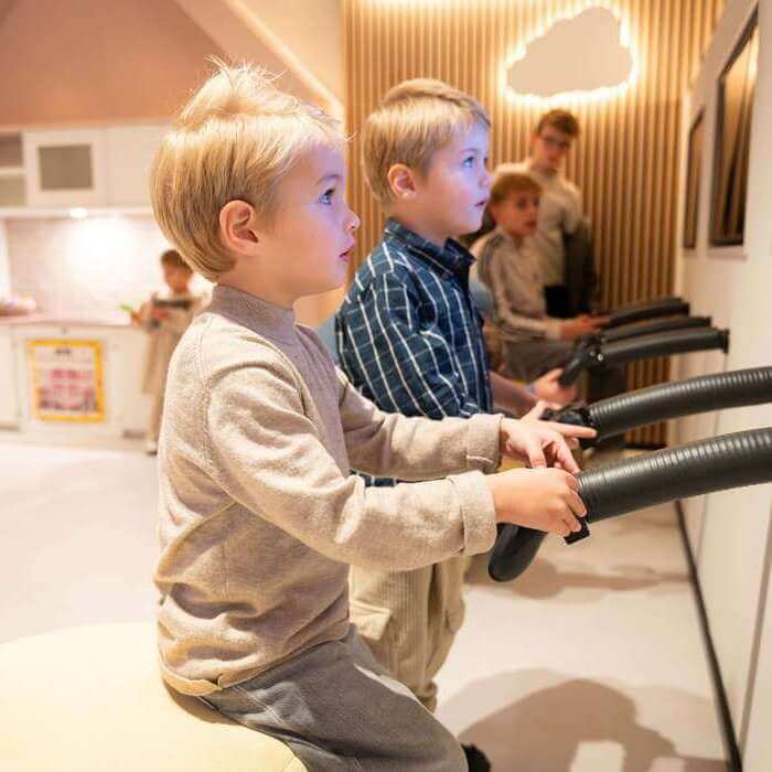 Keukeninspiratie opdoen terwijl de kids spelen in onze vernieuwde speelhoek!