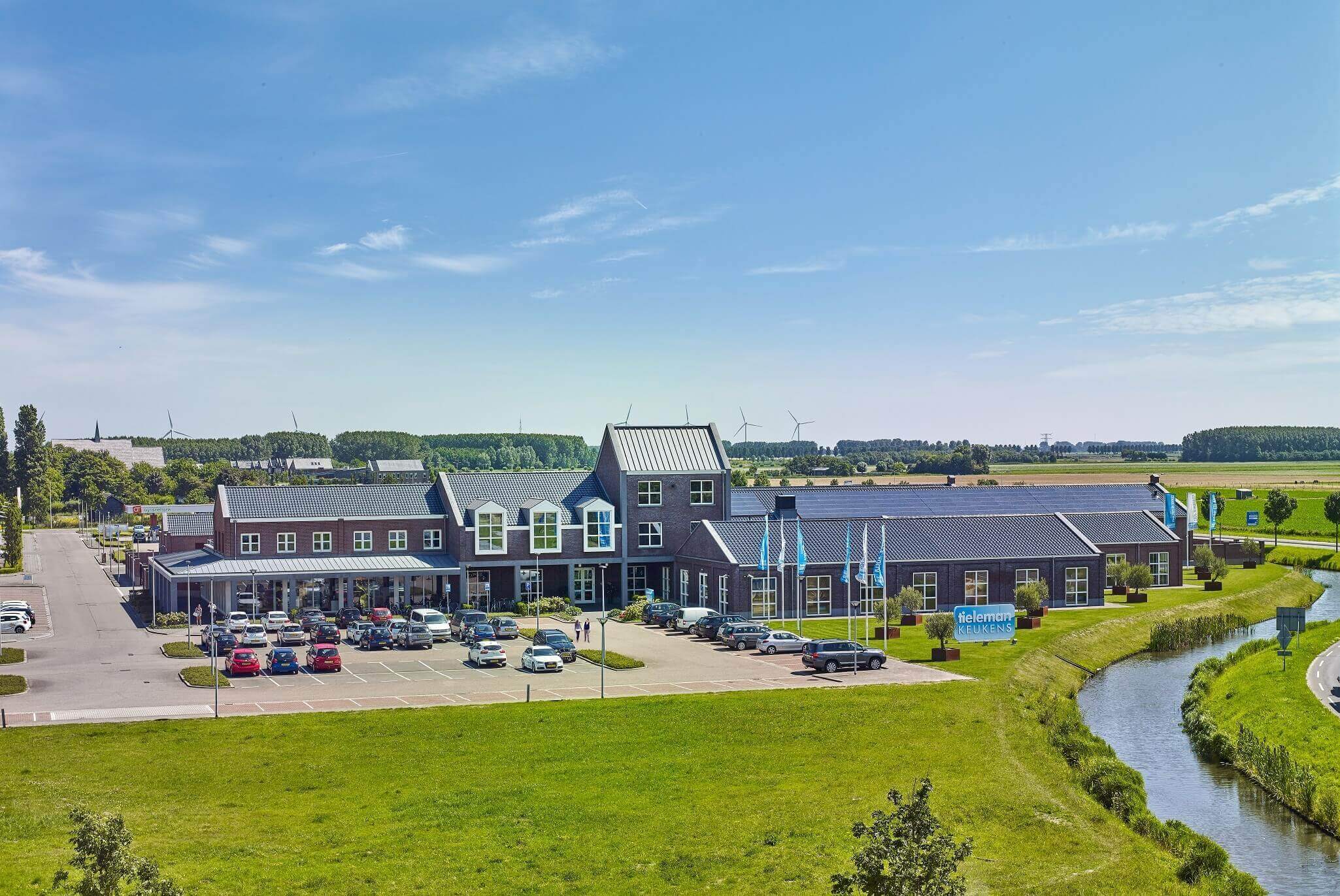 Tieleman Keukens showroom in de buurt van Rotterdam met ruime parkeergelegenheid