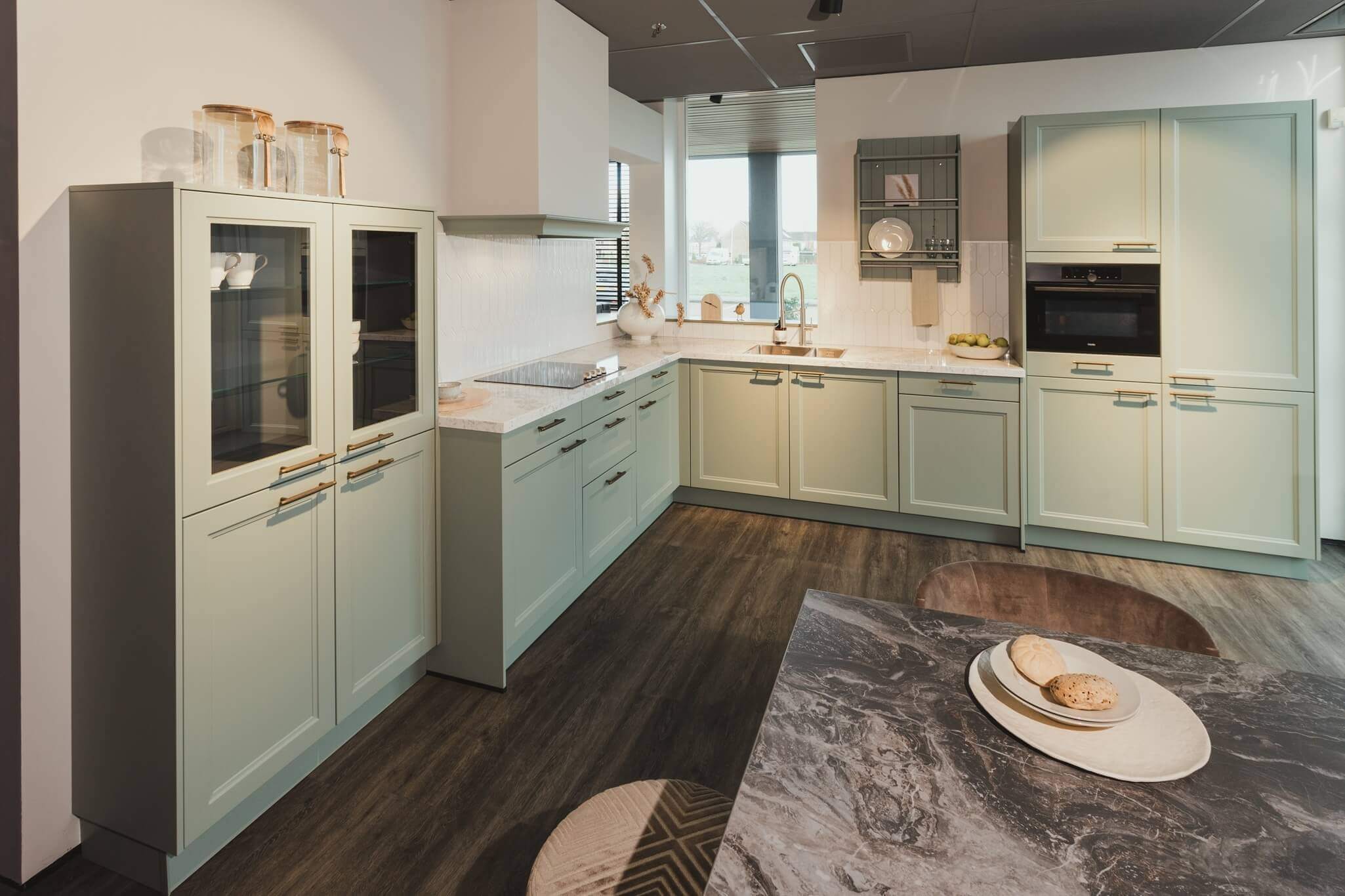 Moderne landelijke keuken groen