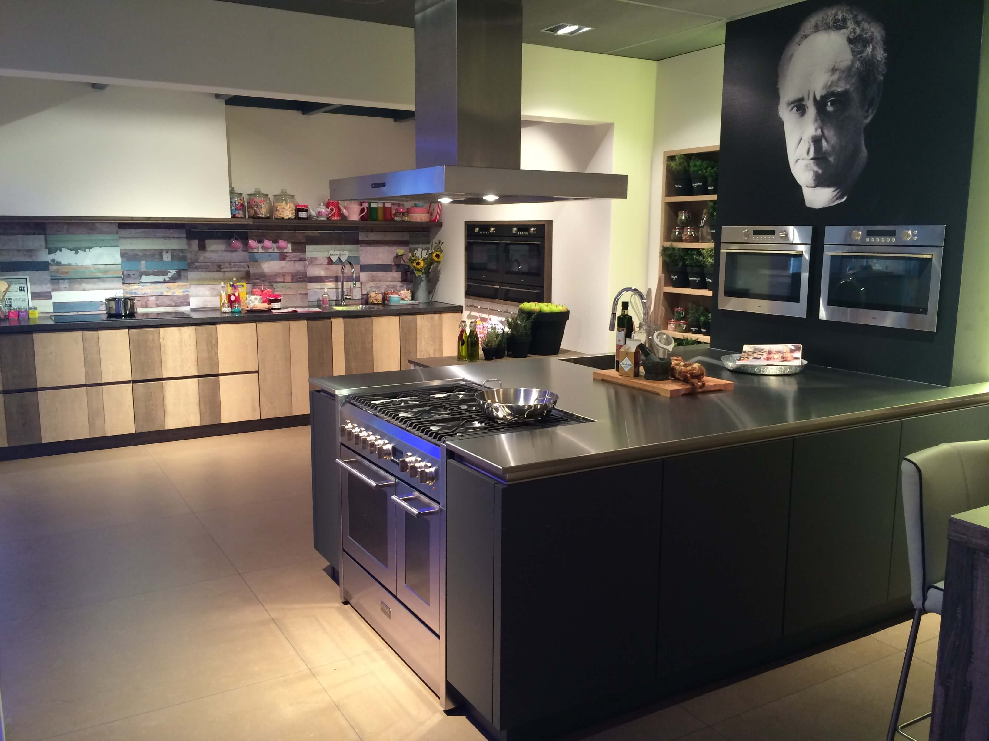 Showroomkeuken in de aanbieding