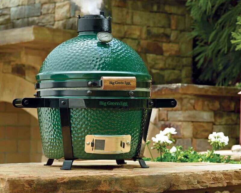 Miele actie: Ontvang tijdelijk een Big Green Egg MiniMax bij aankoop van vier Miele inbouwapparaten