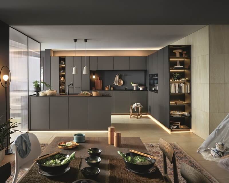 Keuken uitgelicht: Schüller Smartglass familiekeuken