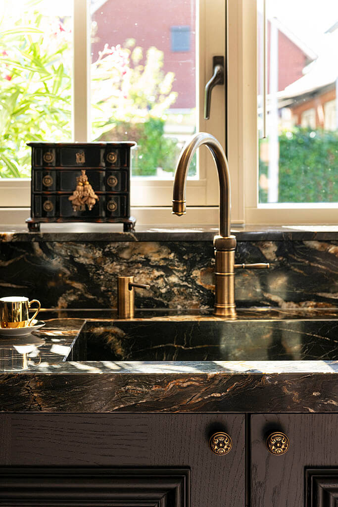 Klassieke keuken by Maison Sucre en Mereno