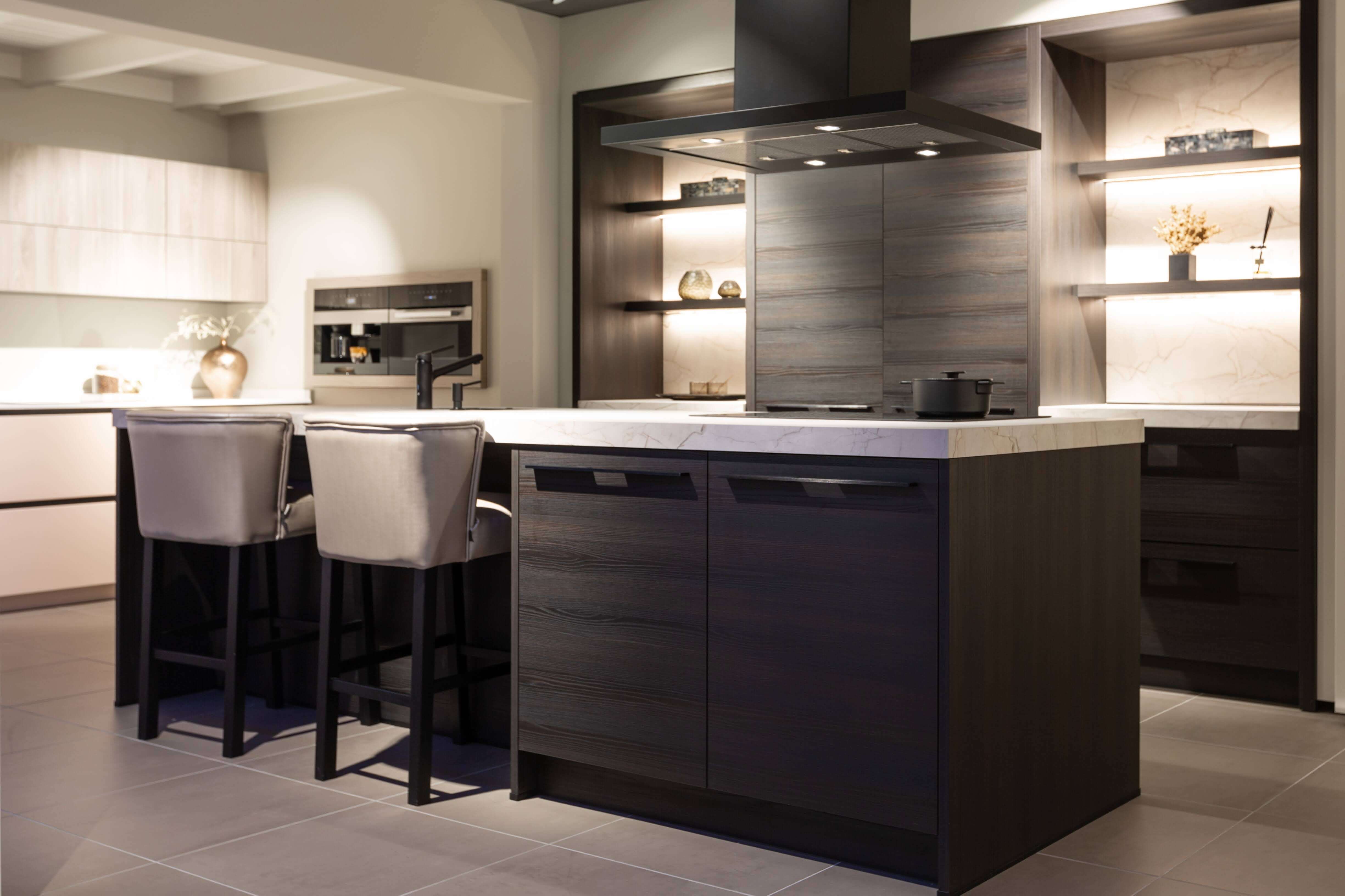 Showroomkeuken Keller Elba Espresso eiken houten fronten
