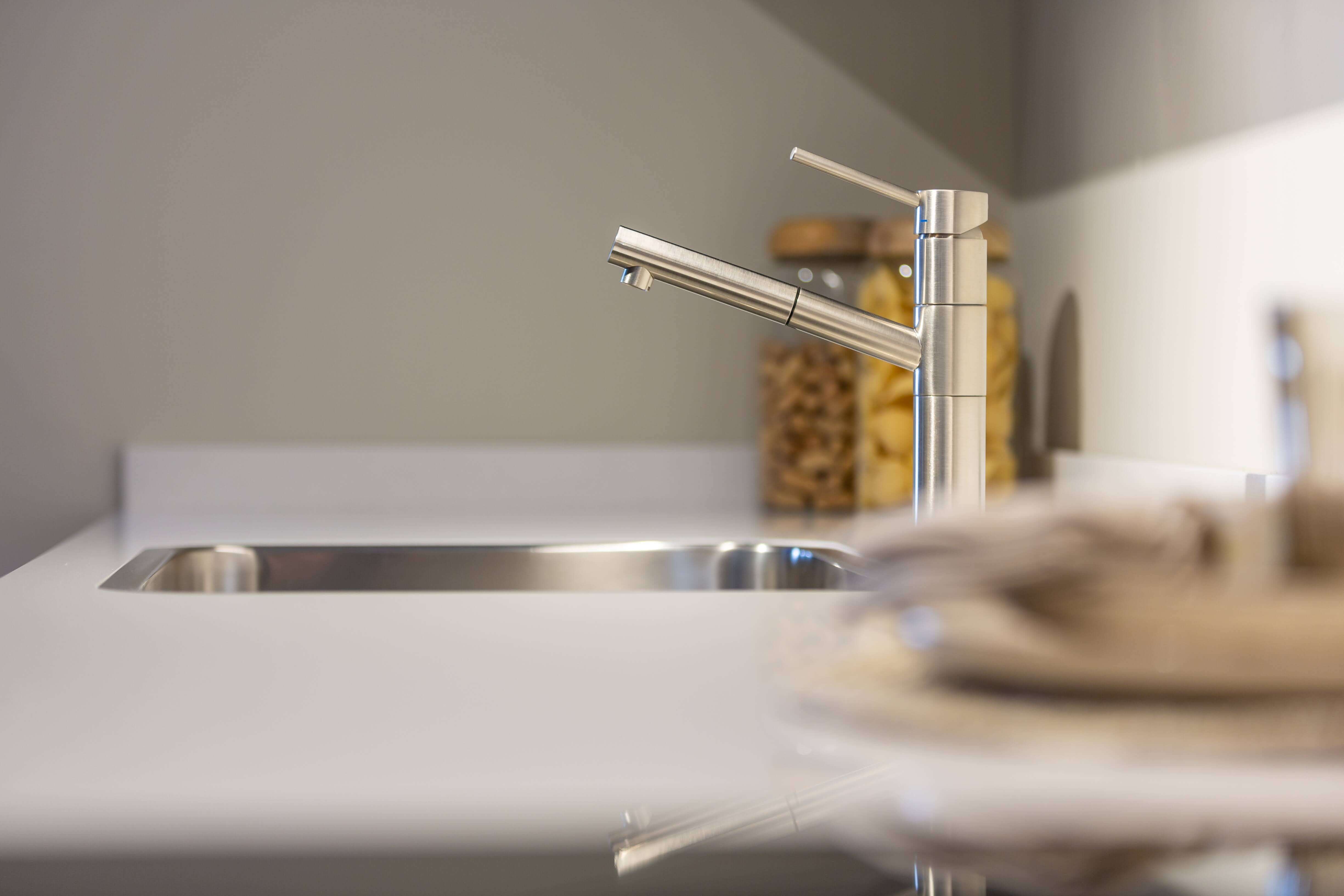 Zachtroze fluweelmat, Essen imitatie keuken