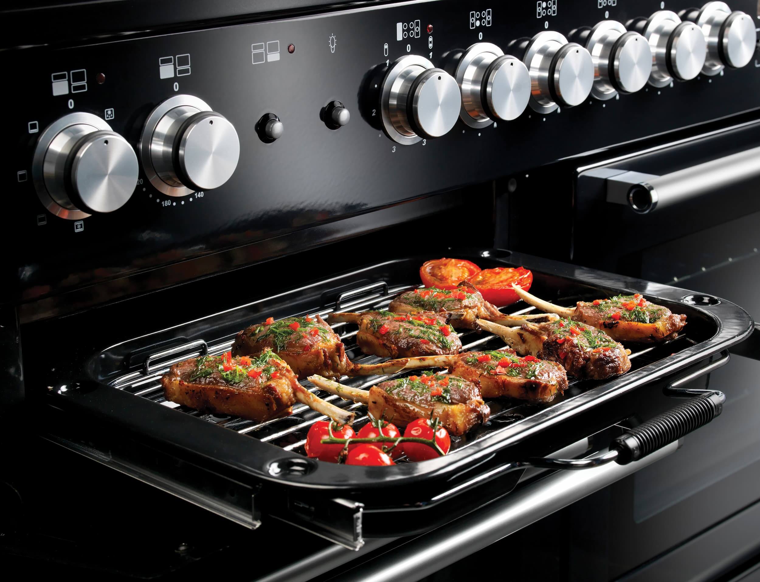 Falcon Nexus fornuis met luxe 4-standen grill en verstelbaar rekje