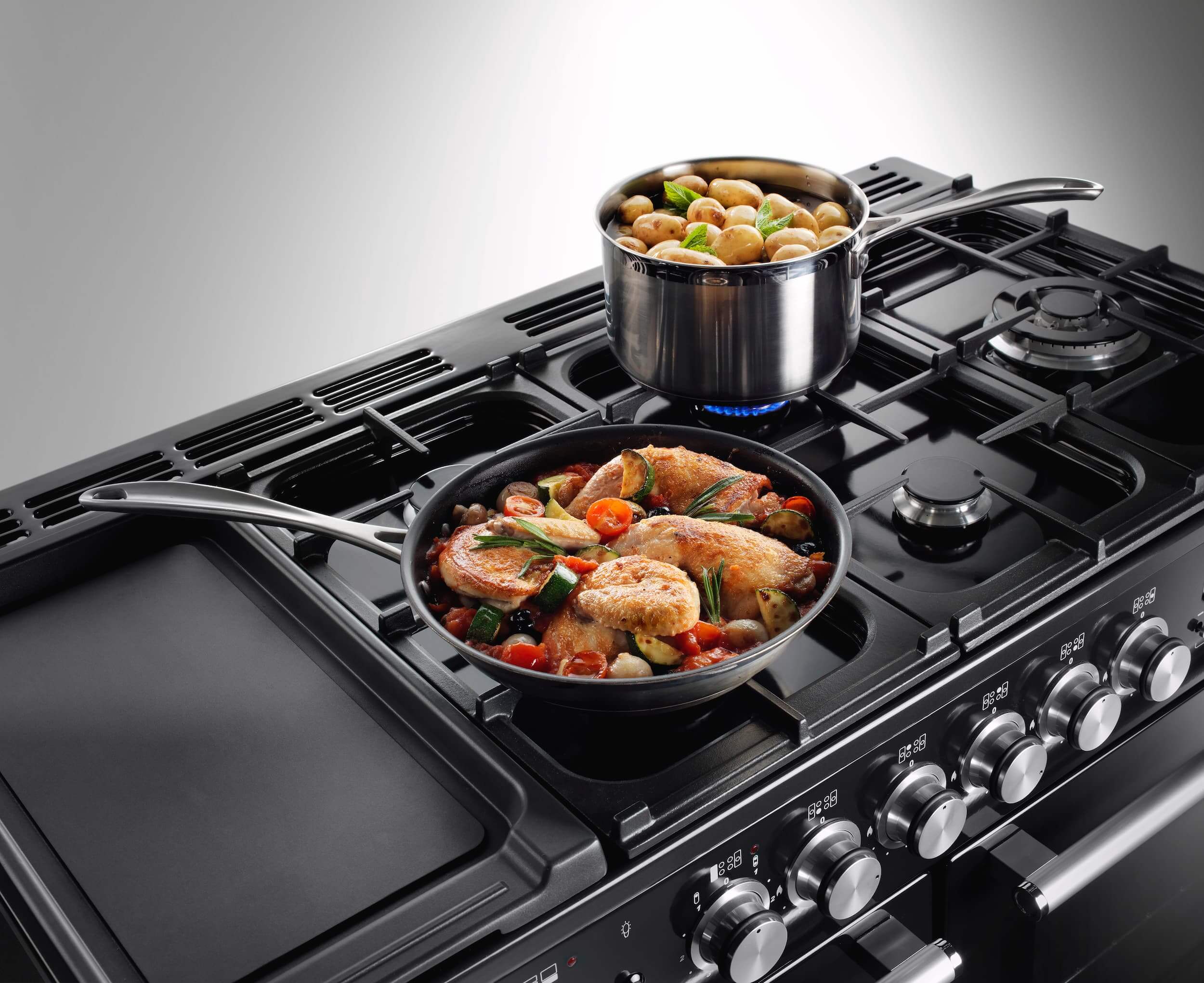 Falcon Nexus oven met 7 functies, waaronder conventioneel, grillen en hetelucht