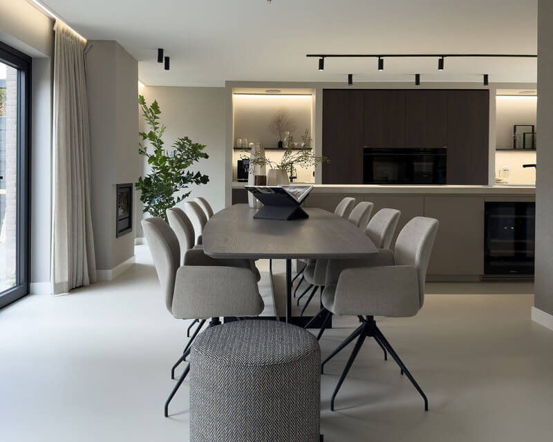 Binnenkijker: een moderne keuken als verlengstuk van het interieur