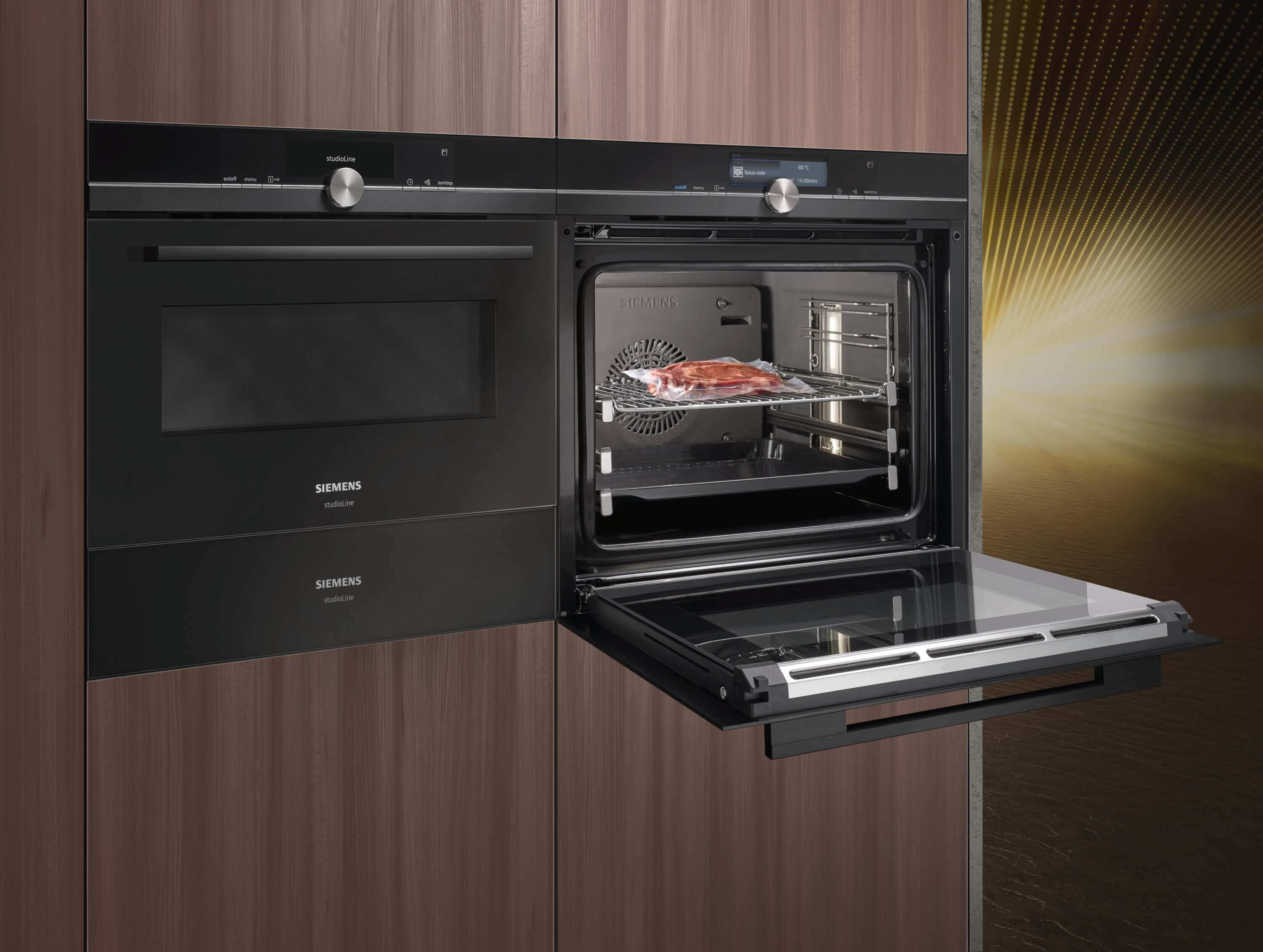 Духовой шкаф центр. Siemens iq700 духовой шкаф. Siemens Oven iq700. Духовой шкаф Siemens iq700 cb674gbs3. Духовка Siemens STUDIOLINE.